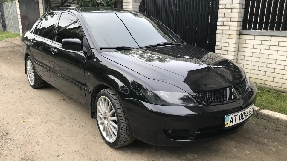 Mitsubishi Lancer