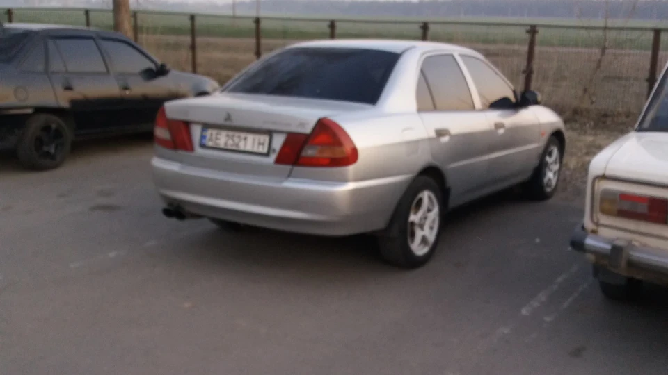 Mitsubishi Lancer 3