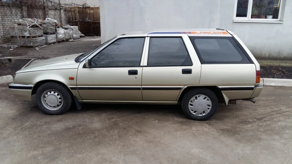 Mitsubishi Lancer