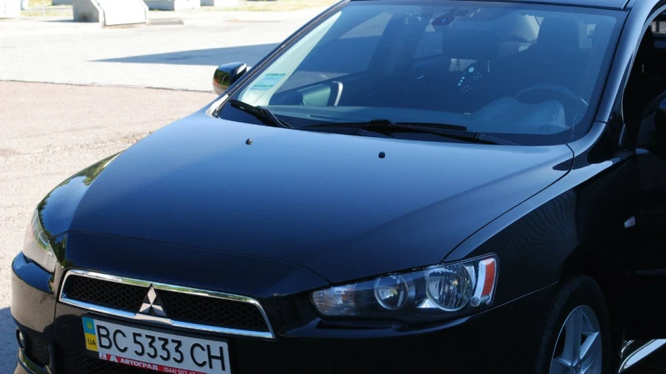 Mitsubishi Lancer 2