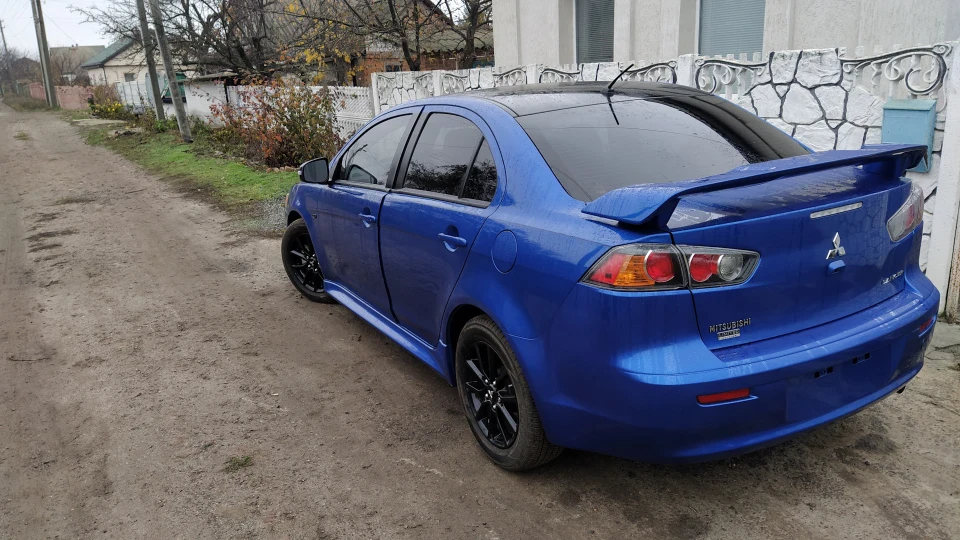 Mitsubishi Lancer 2