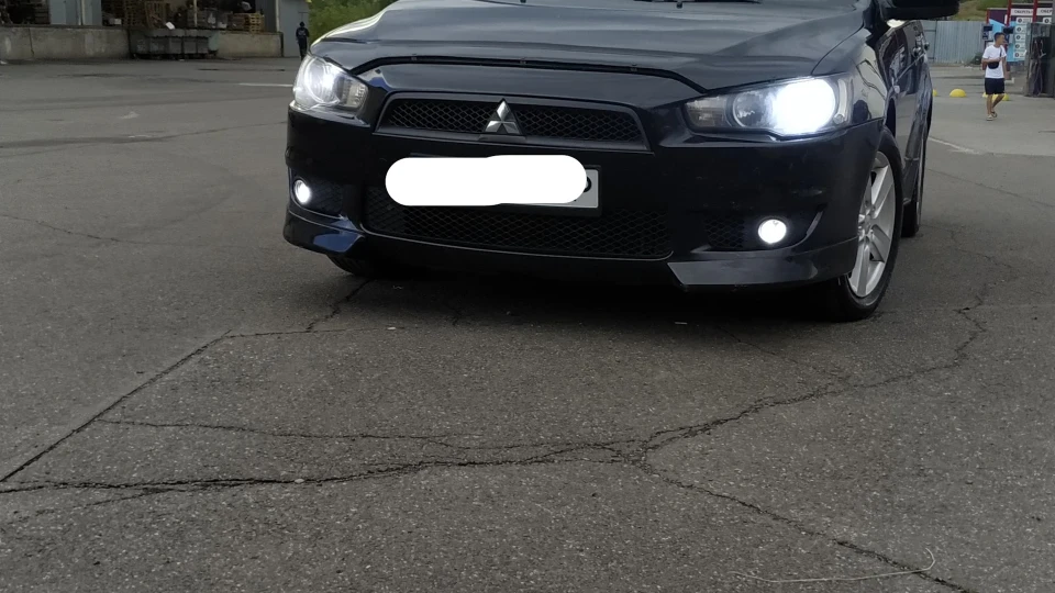 Mitsubishi Lancer