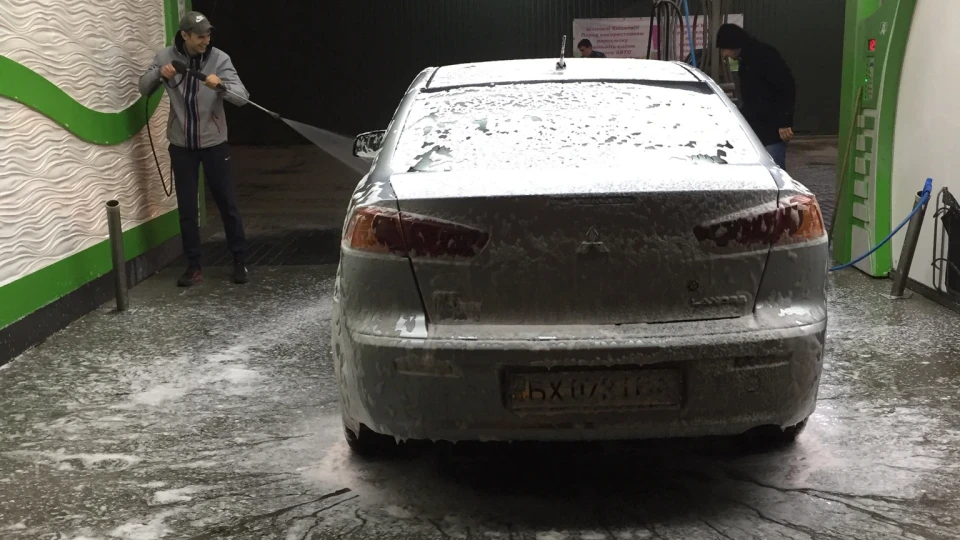 Mitsubishi Lancer 2