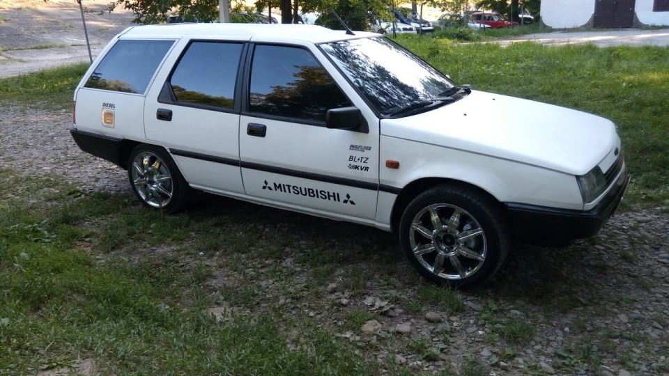 Mitsubishi Lancer 2