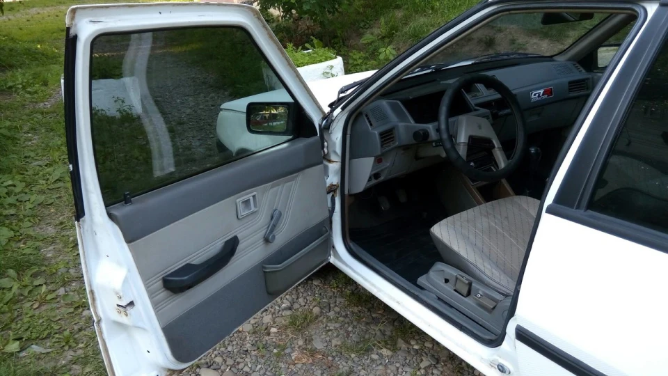 Mitsubishi Lancer 4