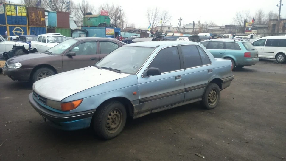 Mitsubishi Lancer