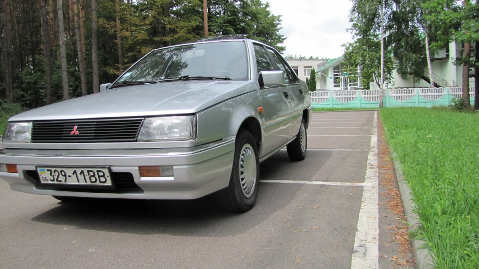 Mitsubishi Lancer 2
