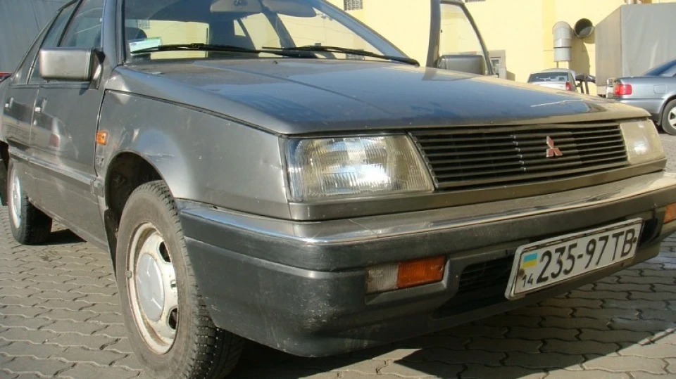 Mitsubishi Lancer 4
