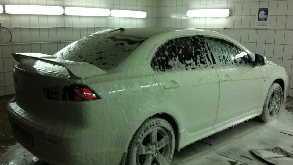 Mitsubishi Lancer 2