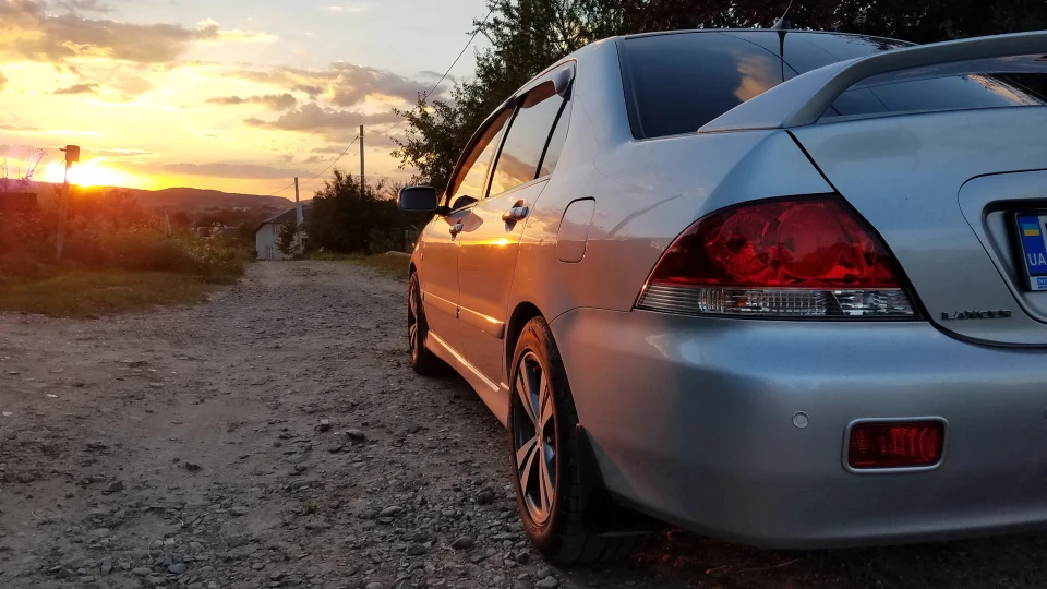 Mitsubishi Lancer №1