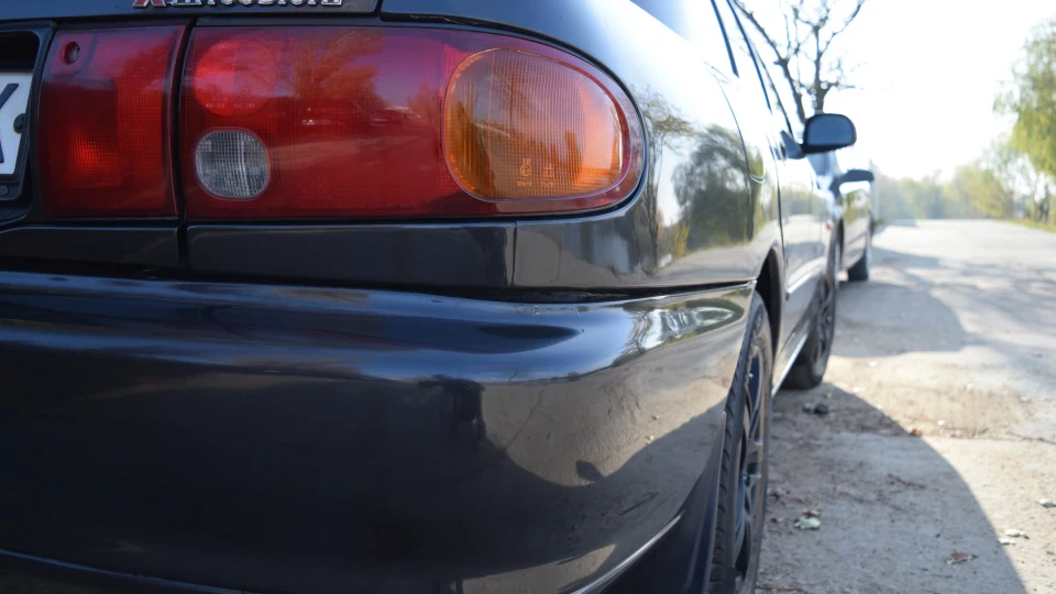 Mitsubishi Lancer 1.3 GLI 5