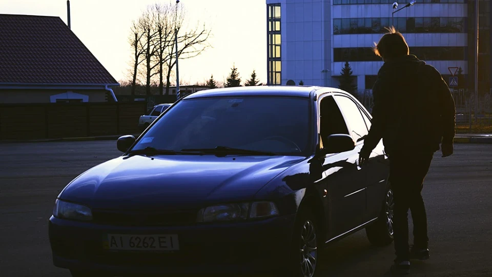 Mitsubishi Lancer 1.3 glx 2