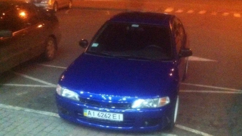 Mitsubishi Lancer 1.3 glx 4