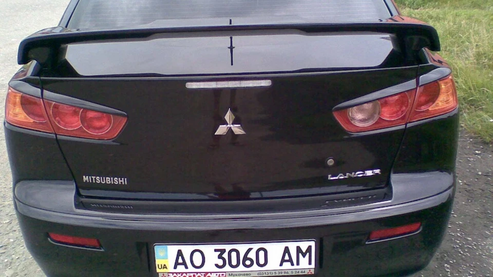 Mitsubishi Lancer 1.5 Black 2