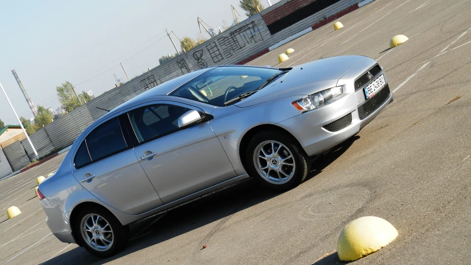 Mitsubishi Lancer 1.5 Економний овоч. 3
