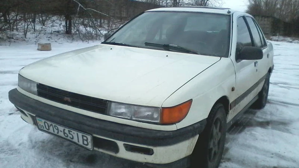 Mitsubishi Lancer 1.5 моноінжектор