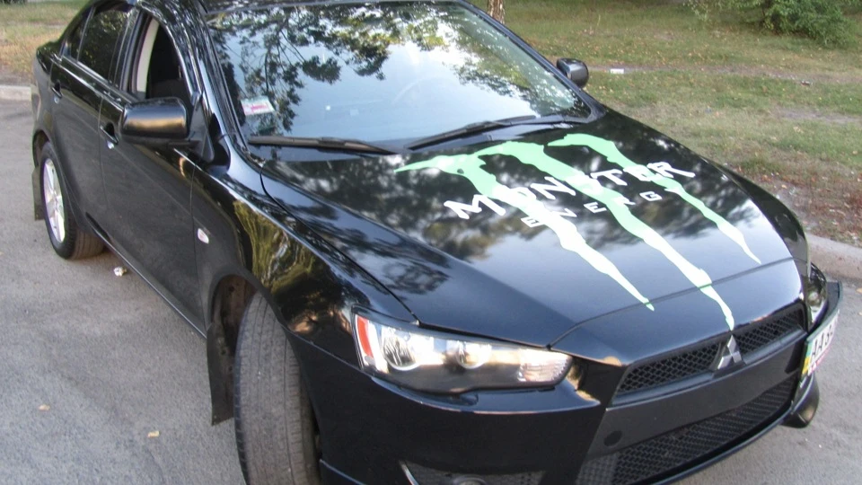 Mitsubishi Lancer 1.5 MT 3