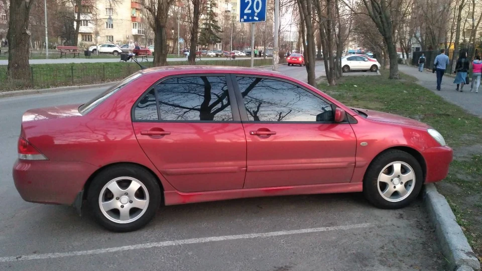 Mitsubishi Lancer 1.6 ATM 2