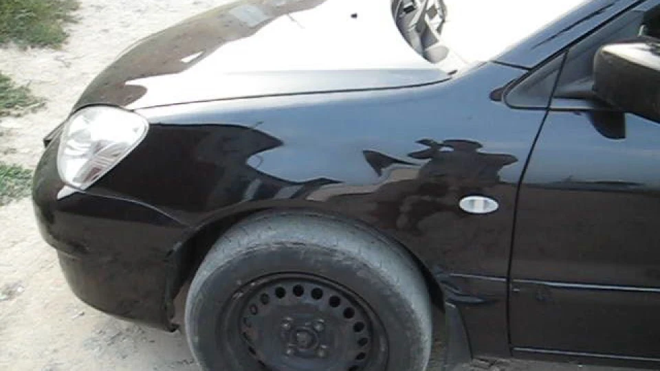 Mitsubishi Lancer 1.6 автомат 5