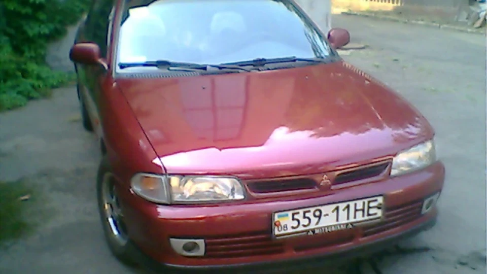 Mitsubishi Lancer 1.6 GLXi 2