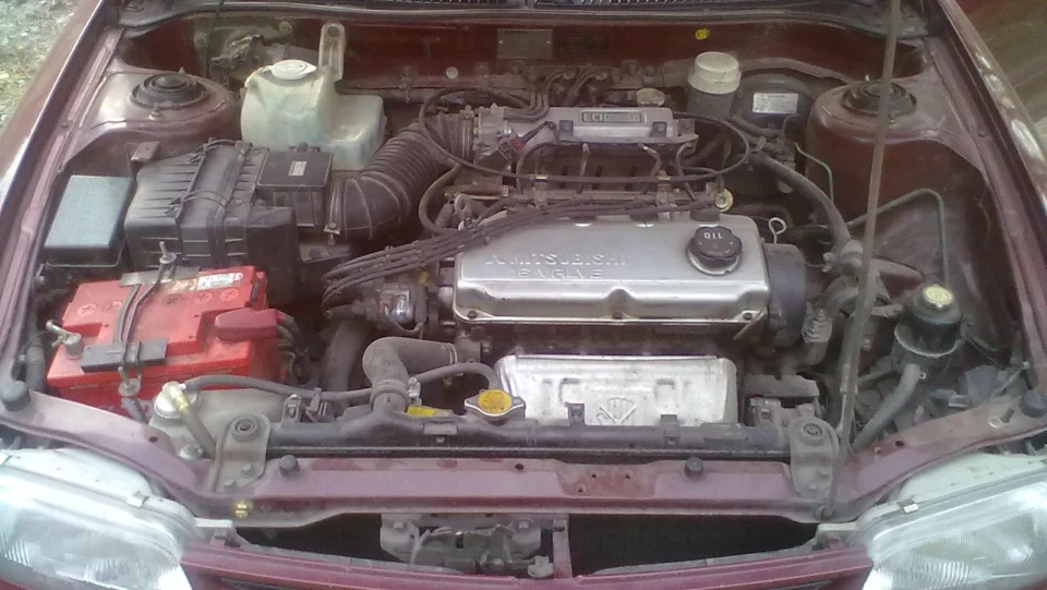 Mitsubishi Lancer 1.6 GLXi 4