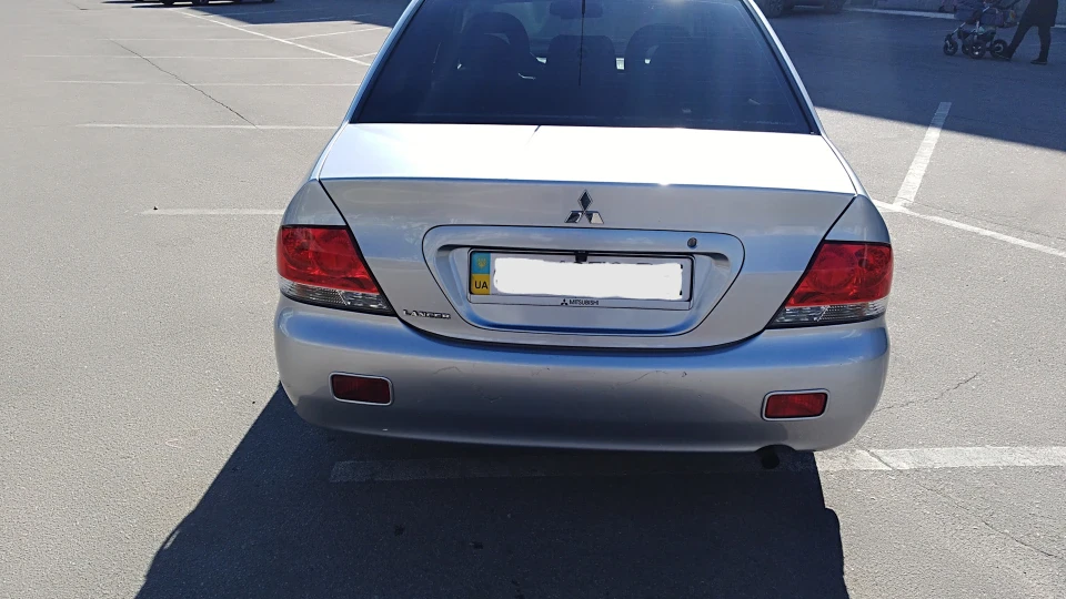 Mitsubishi Lancer 1,6 МКПП 4