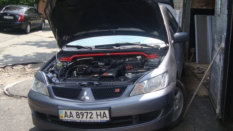 Mitsubishi Lancer 1.6 МКПП