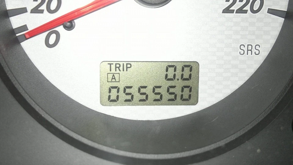Mitsubishi Lancer 1,6 МТ 4