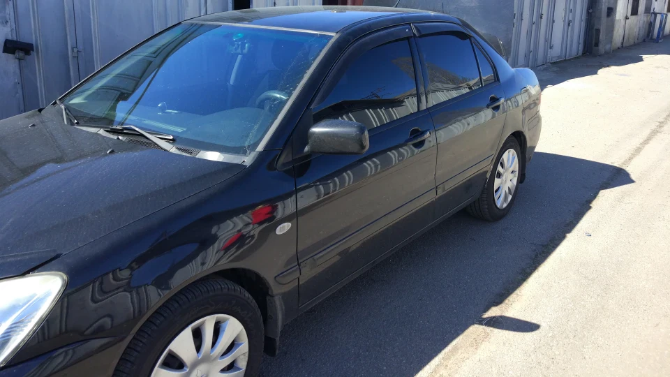 Mitsubishi Lancer 1.6 2