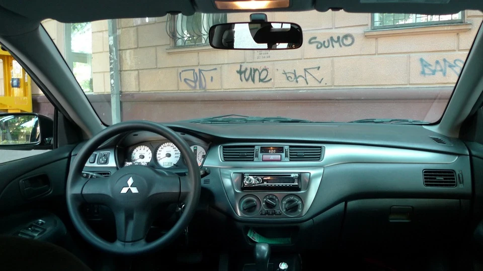 Mitsubishi Lancer 1.6 3