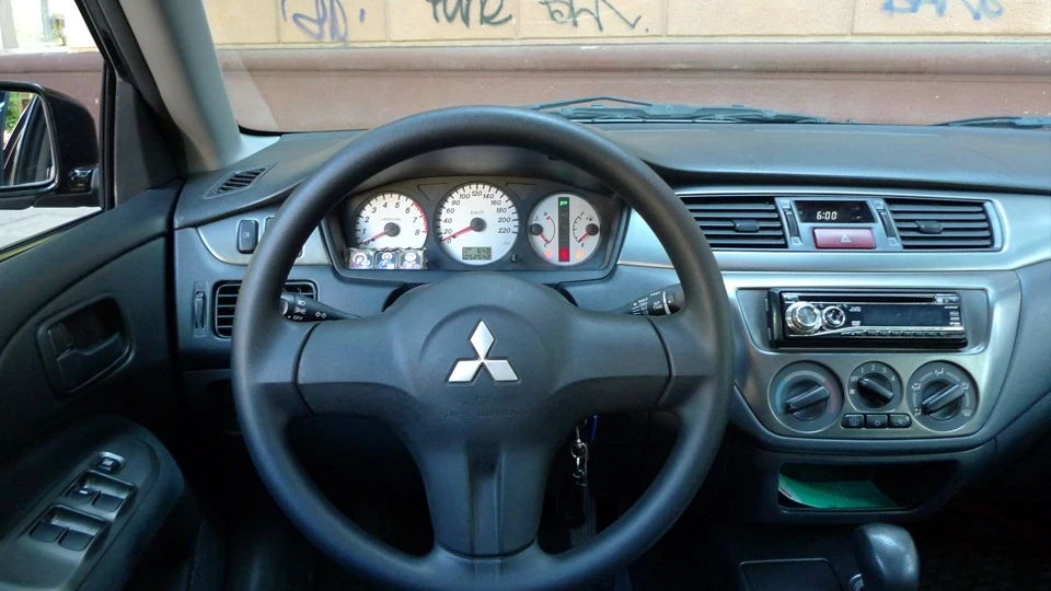 Mitsubishi Lancer 1.6 4