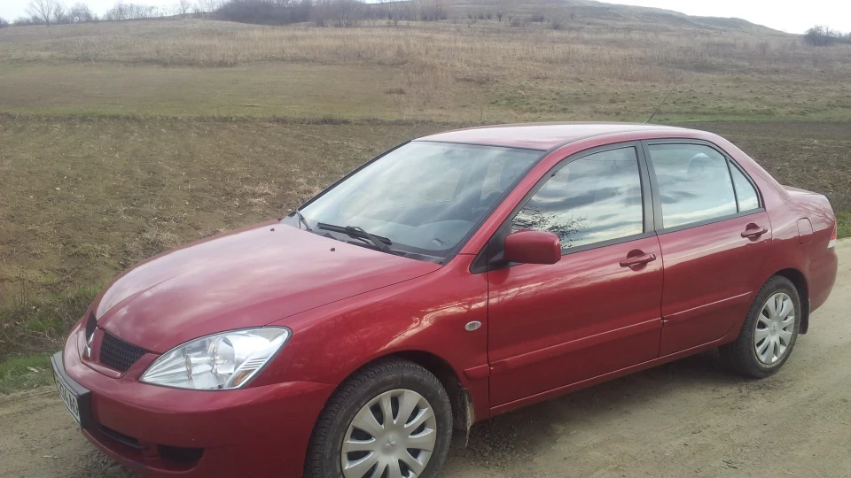 Mitsubishi Lancer 1.6 消防車 4