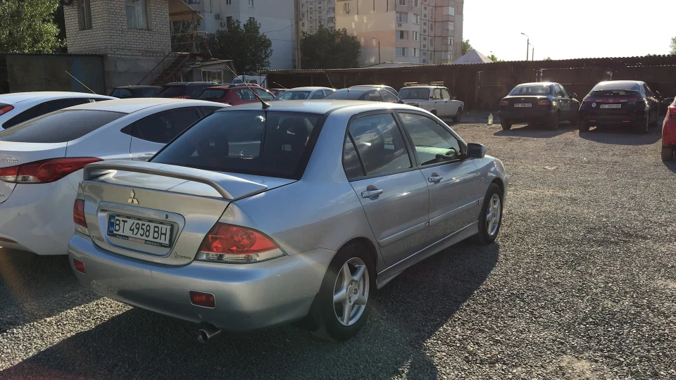 Mitsubishi Lancer 1.6 2