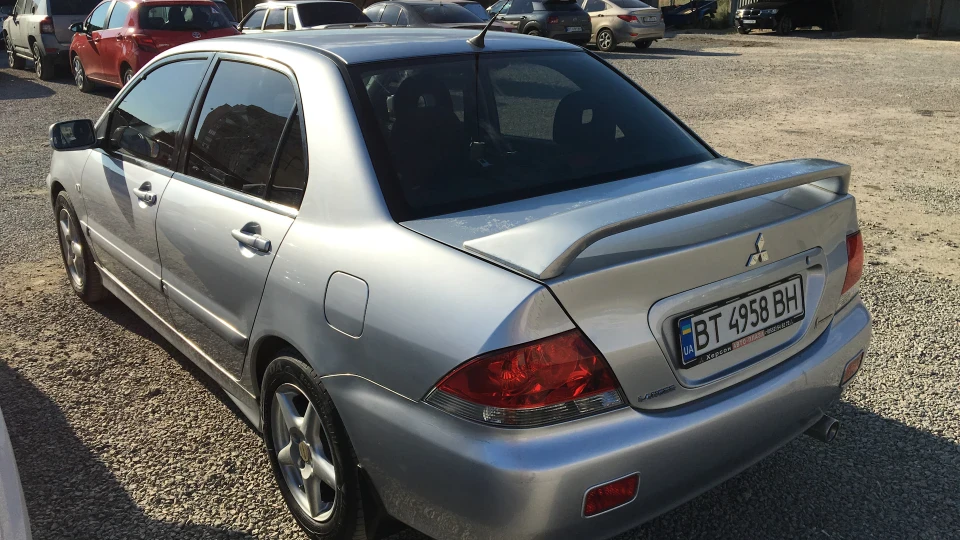 Mitsubishi Lancer 1.6 4