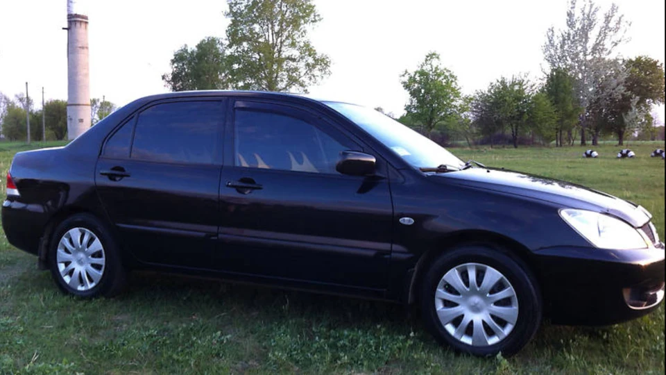 Mitsubishi Lancer 1991 5