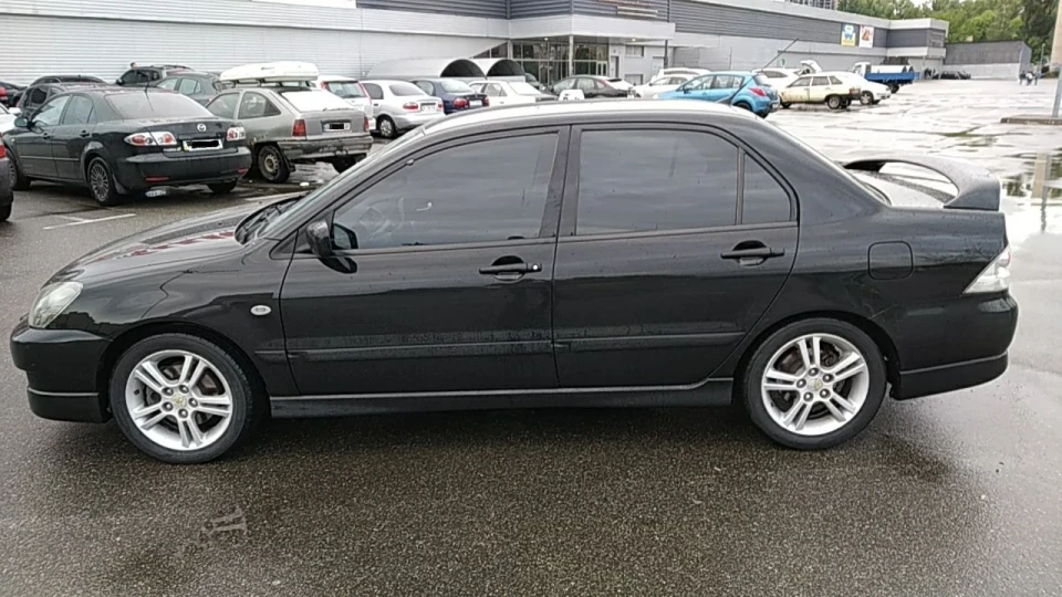 Mitsubishi Lancer 2.0 AT 2