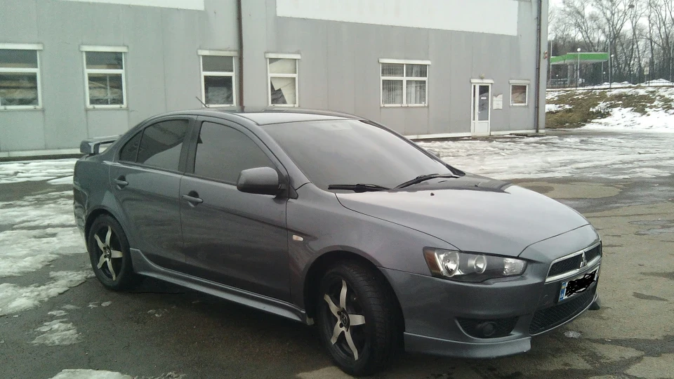 Mitsubishi Lancer 2,0 швидка черепашка