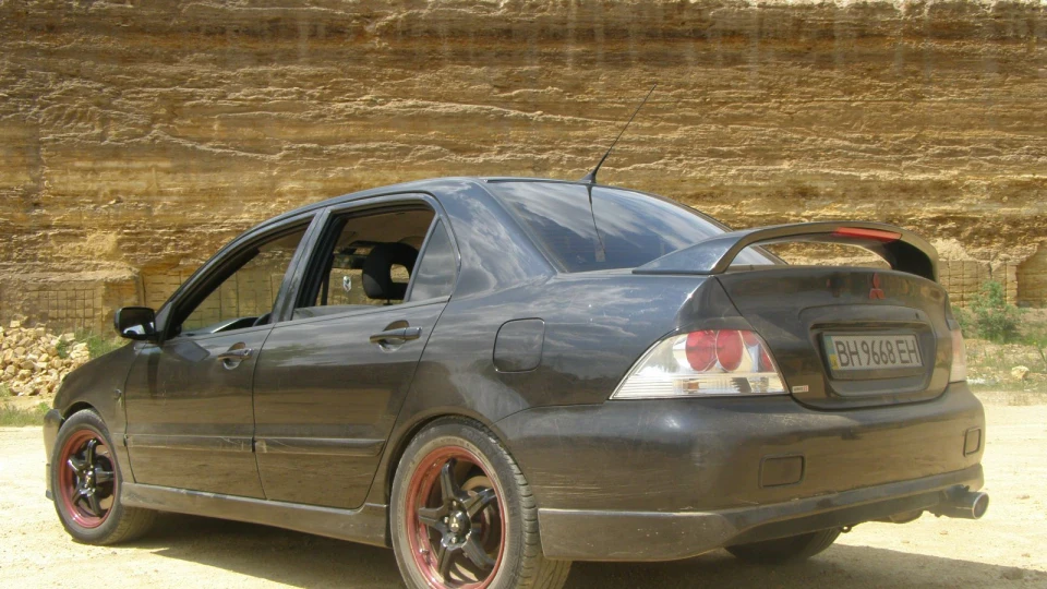 Mitsubishi Lancer 2.0 Чорний 3