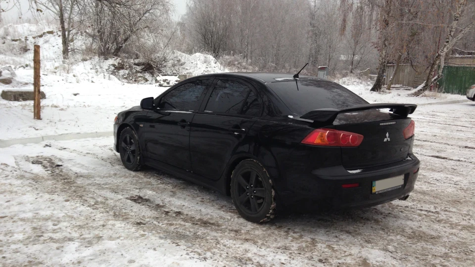Mitsubishi Lancer 2.0 MT Intense 3