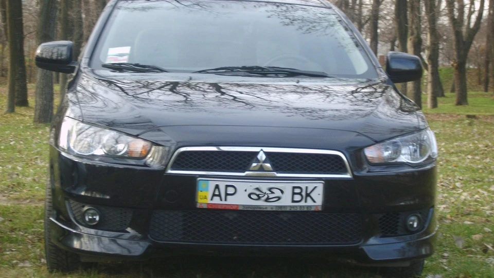 Mitsubishi Lancer 2.0 M.T 3