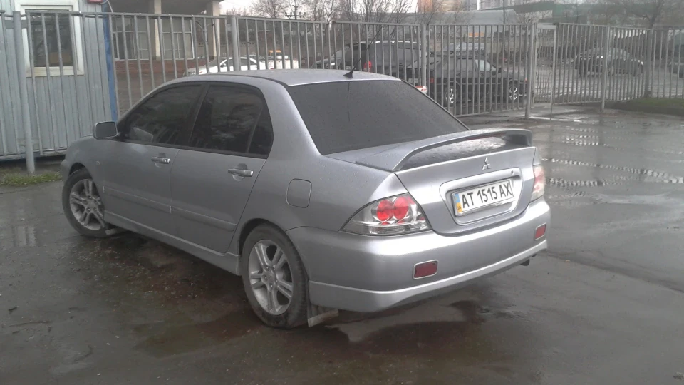Mitsubishi Lancer 2.0 na sporte 3