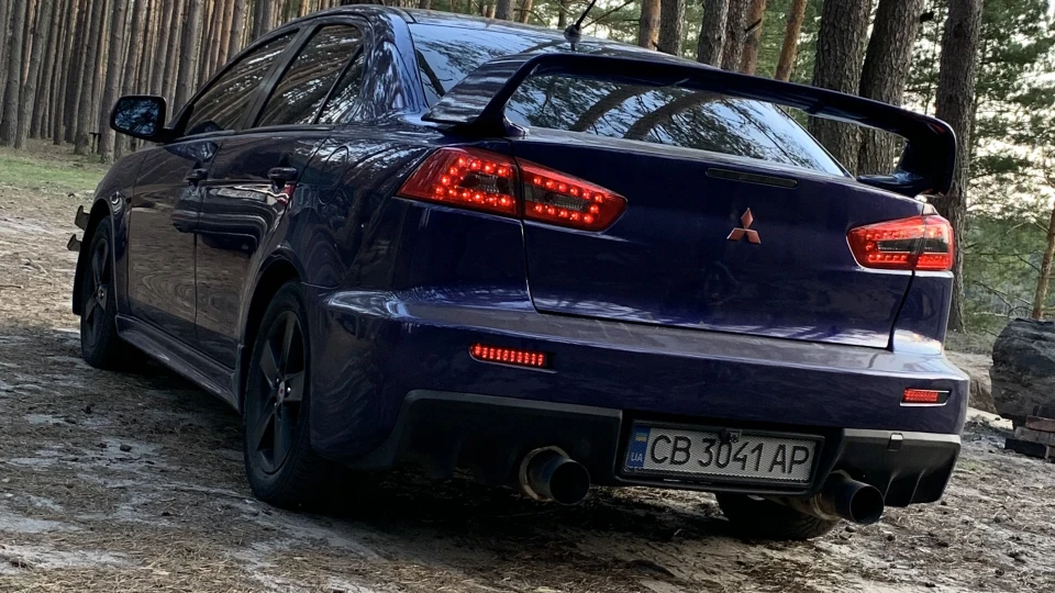 Mitsubishi Lancer 2.0 - Не ЕВО, але гучний 3