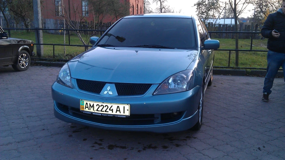 Mitsubishi Lancer 2.0 Sport 3