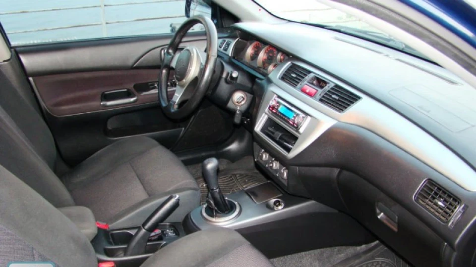 Mitsubishi Lancer 2.0 спорт
