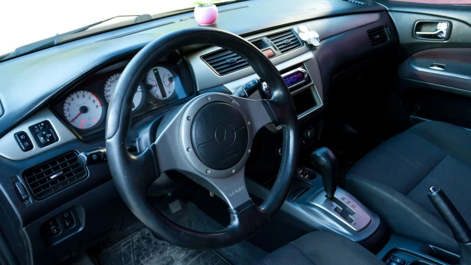 Mitsubishi Lancer 2.0 Sport 4