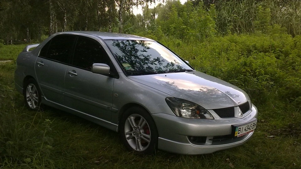 Mitsubishi Lancer 2.0 sport 2