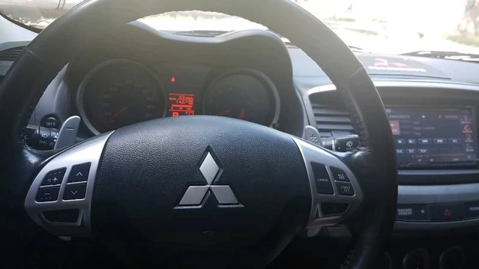 Mitsubishi Lancer 2.0 варіатор 4