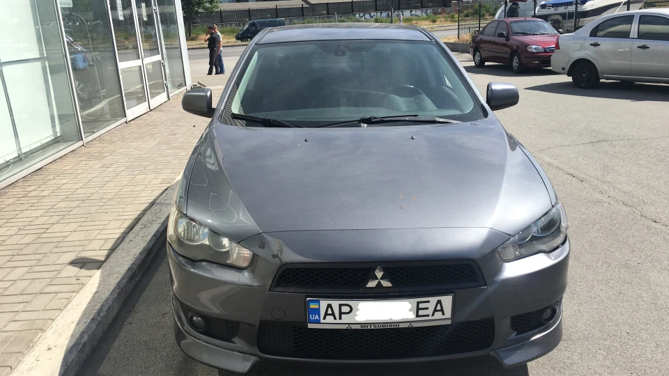 Mitsubishi Lancer 2.0 ZP UA 3