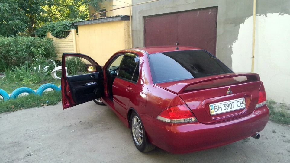 Mitsubishi Lancer 2.0 3