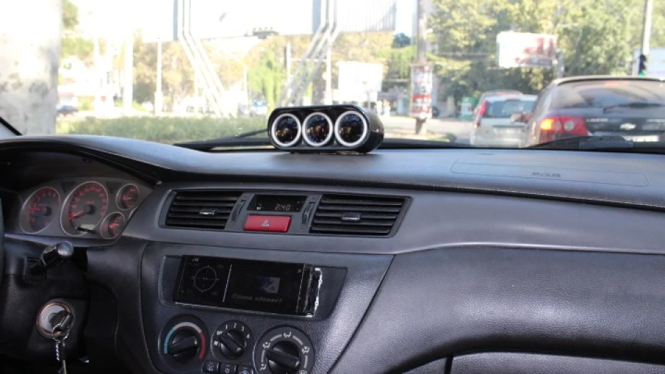Mitsubishi Lancer 2.0 4